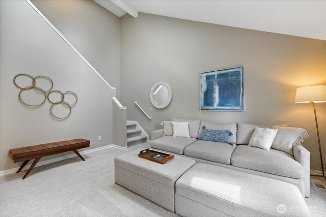 23956 NE 31st Way, Sammamish, WA 98074