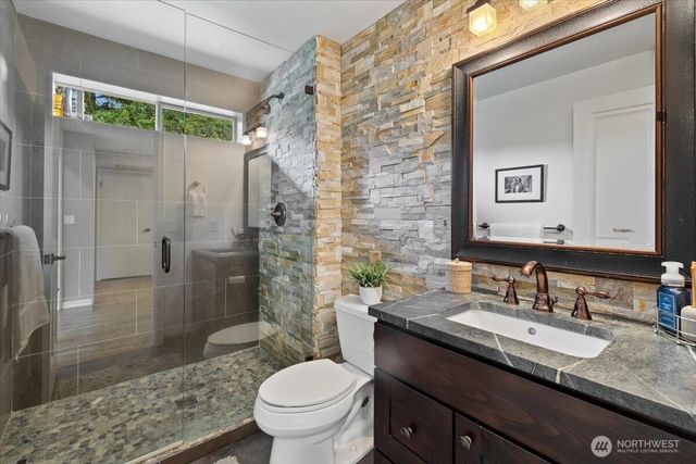 23956 NE 31st Way, Sammamish, WA 98074
