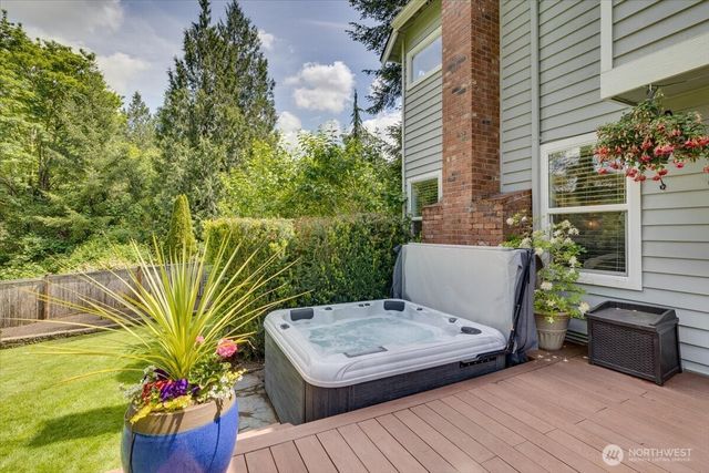23956 NE 31st Way, Sammamish, WA 98074