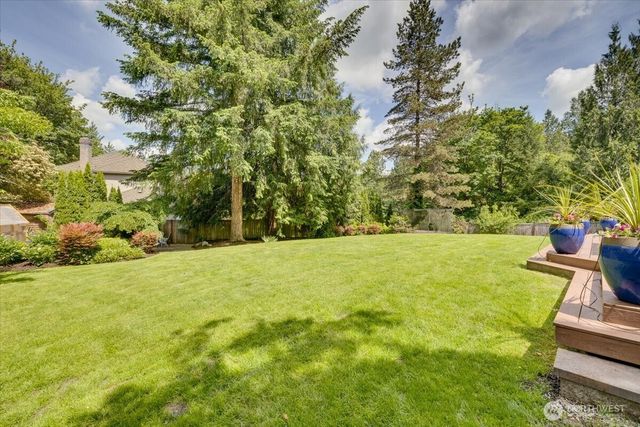 23956 NE 31st Way, Sammamish, WA 98074