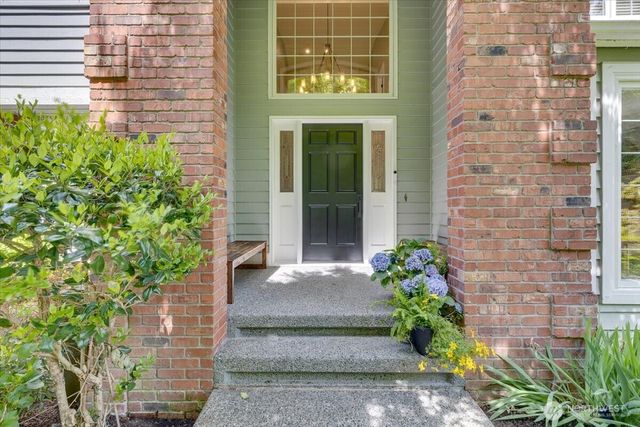 23956 NE 31st Way, Sammamish, WA 98074