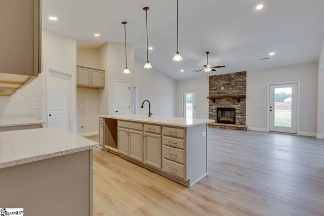 108 Walters Way, Pickens, SC 29671