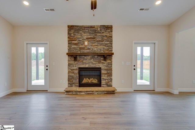 108 Walters Way, Pickens, SC 29671