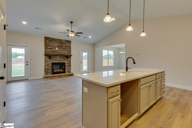 108 Walters Way, Pickens, SC 29671