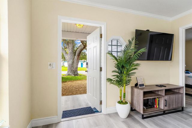 1510 3rd Court, Vero Beach, FL 32960