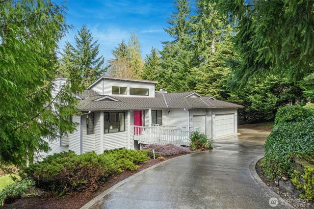 2420 Squak Mountain Loop SW, Issaquah, WA 98027