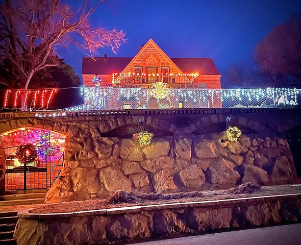 1702 Simpson Ave, Winfield, KS 67156