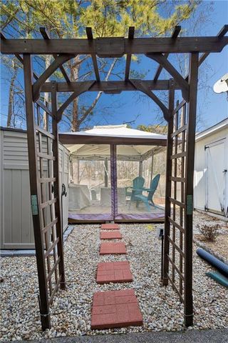 402 Derby RN, Yorktown, VA 23693