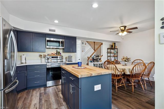 402 Derby RN, Yorktown, VA 23693