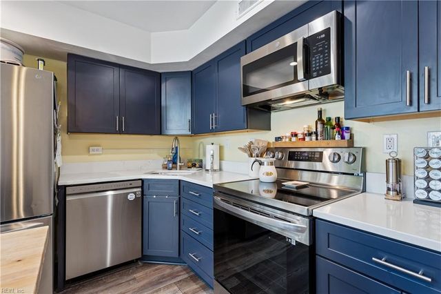 402 Derby RN, Yorktown, VA 23693