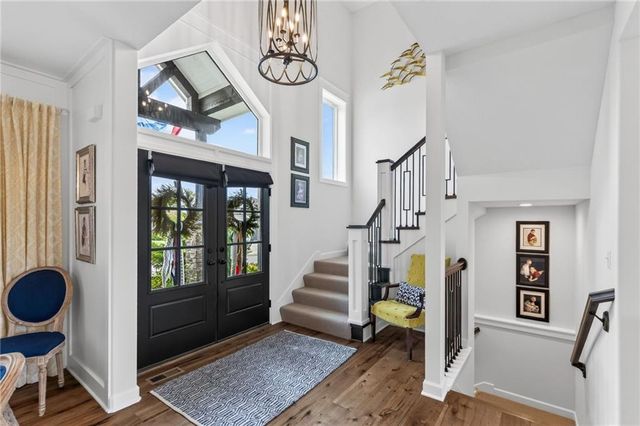 14670 Thousand Oaks Place, Parkville, MO 64152