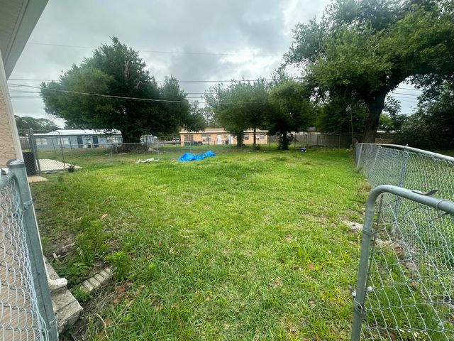 6602 Palomar Parkway A, Fort Pierce, FL 34951