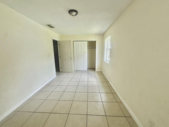 6602 Palomar Parkway A, Fort Pierce, FL 34951