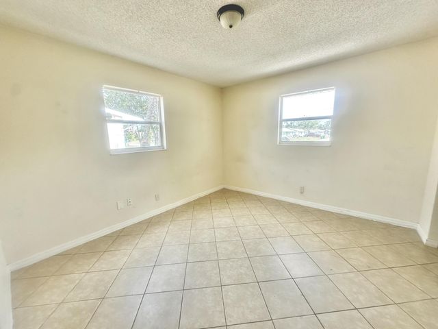 6602 Palomar Parkway A, Fort Pierce, FL 34951