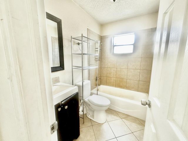 6602 Palomar Parkway A, Fort Pierce, FL 34951