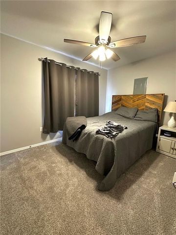 1446 Netherland, Fayetteville, AR 72701