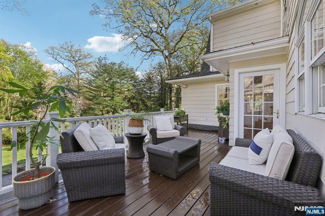 215 Beechwood Road, Ridgewood, NJ 07450