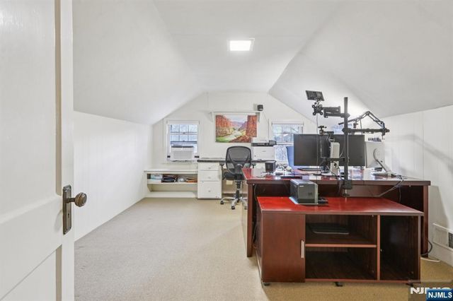 215 Beechwood Road, Ridgewood, NJ 07450