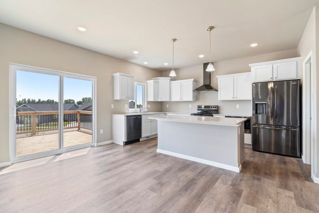 922 Prairie View Drive, West Branch, IA 52358