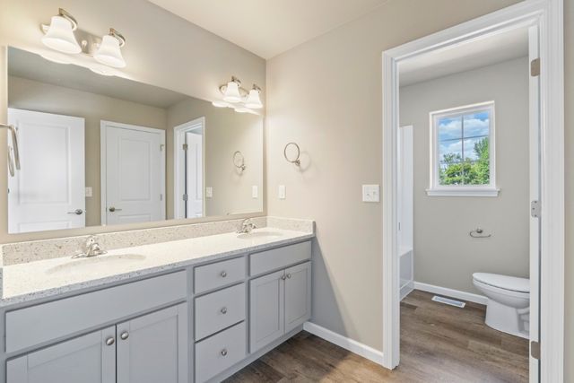 922 Prairie View Drive, West Branch, IA 52358