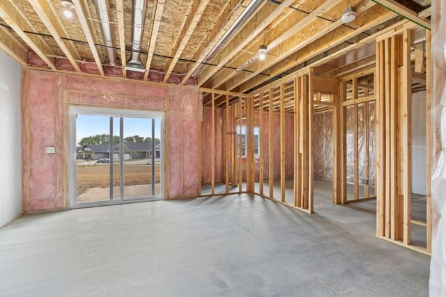 922 Prairie View Drive, West Branch, IA 52358