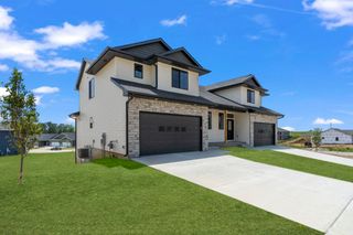 922 Prairie View Drive, West Branch, IA 52358