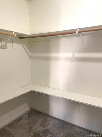 41 Vista Drive, Nanuet, NY 10954