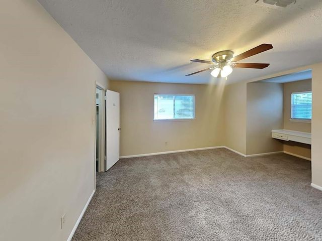 5702 Kiowa Timbers Drive, Humble, TX 77346