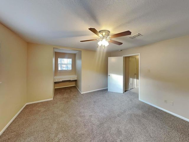 5702 Kiowa Timbers Drive, Humble, TX 77346
