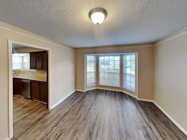 5702 Kiowa Timbers Drive, Humble, TX 77346
