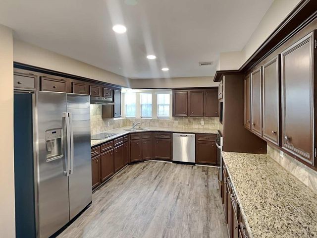 5702 Kiowa Timbers Drive, Humble, TX 77346