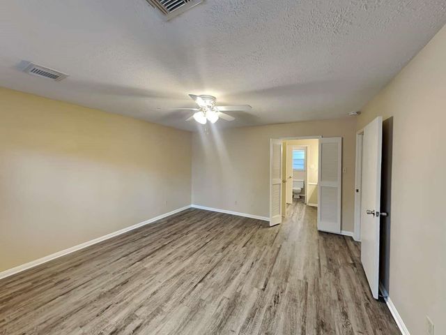 5702 Kiowa Timbers Drive, Humble, TX 77346