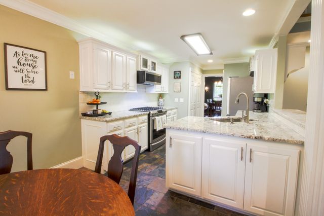 7229 River Bend Rd, Nashville, TN 37221