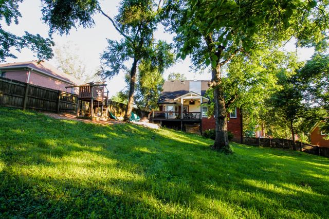 7229 River Bend Rd, Nashville, TN 37221