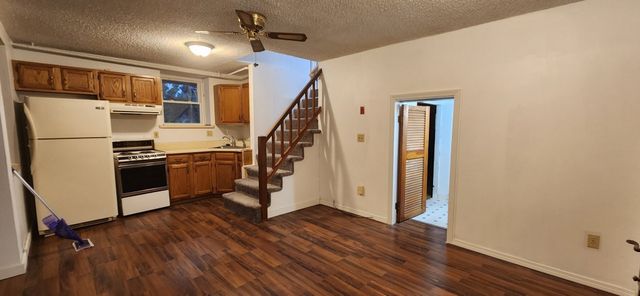 31 Harding, Chelmsford, MA 01863
