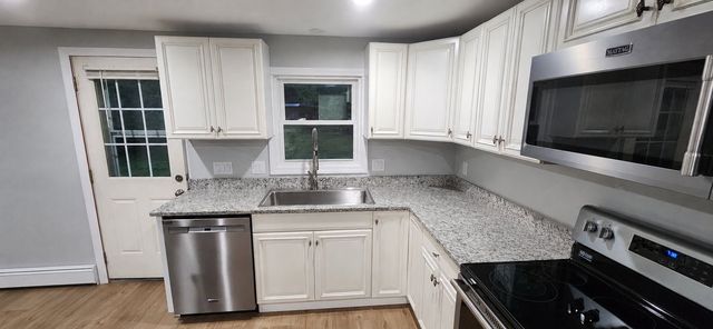 31 Harding, Chelmsford, MA 01863