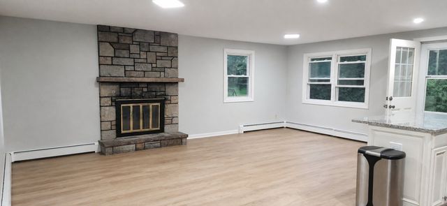 31 Harding, Chelmsford, MA 01863