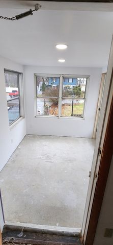 31 Harding, Chelmsford, MA 01863