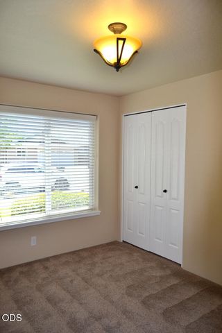 2750 SW Mistybrook Drive, Grants Pass, OR 97527