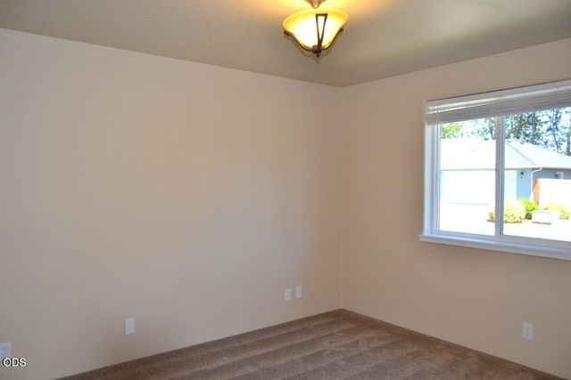 2750 SW Mistybrook Drive, Grants Pass, OR 97527
