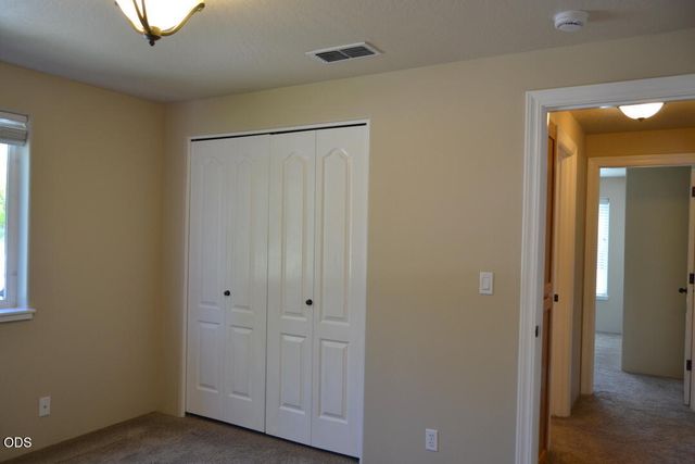 2750 SW Mistybrook Drive, Grants Pass, OR 97527
