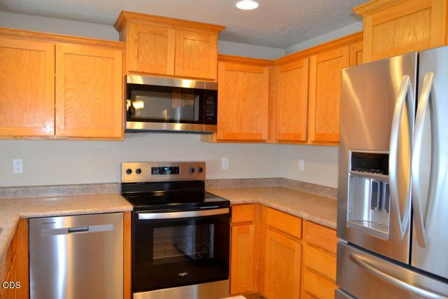 2750 SW Mistybrook Drive, Grants Pass, OR 97527
