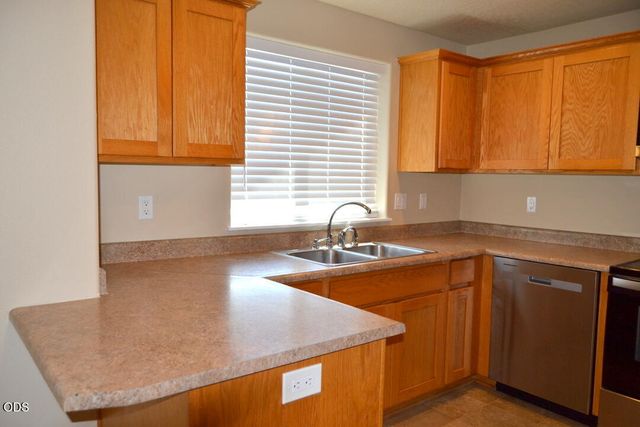 2750 SW Mistybrook Drive, Grants Pass, OR 97527