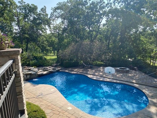 1051 Oakmont Court, Woodstock, IL 60098