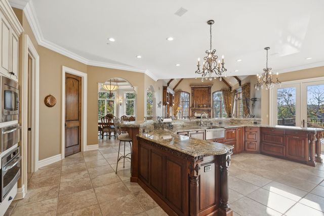 1051 Oakmont Court, Woodstock, IL 60098
