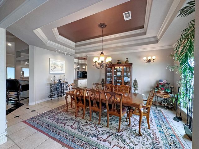 813 Pinata Drive, Crystal Beach, TX 77650