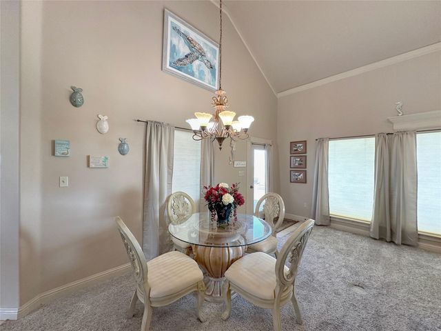 813 Pinata Drive, Crystal Beach, TX 77650