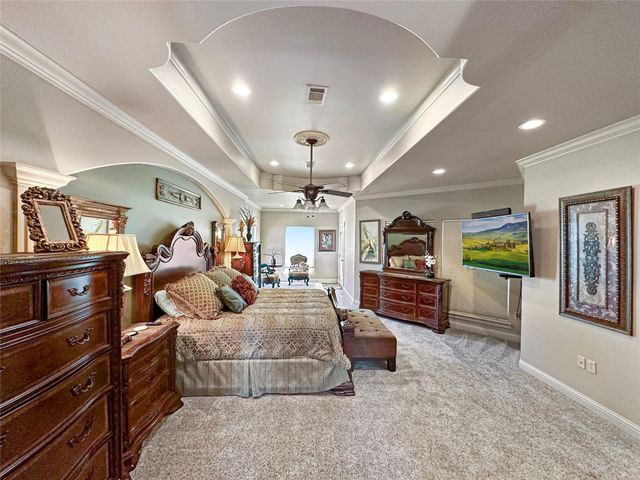 813 Pinata Drive, Crystal Beach, TX 77650