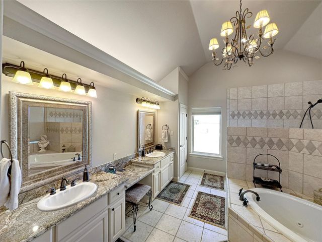 813 Pinata Drive, Crystal Beach, TX 77650