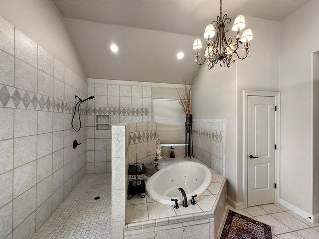 813 Pinata Drive, Crystal Beach, TX 77650